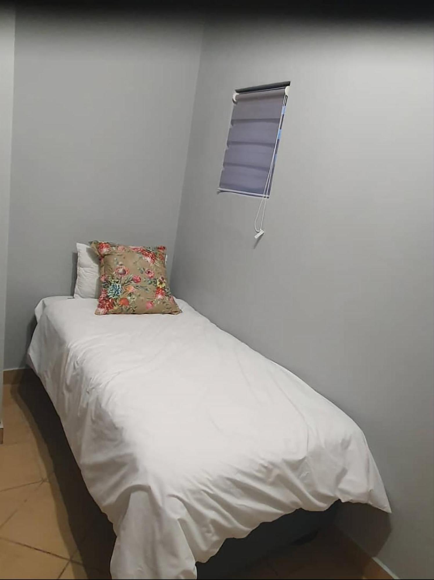 Goggas Nest Bnb & Restaurant Matsapha Ngoại thất bức ảnh