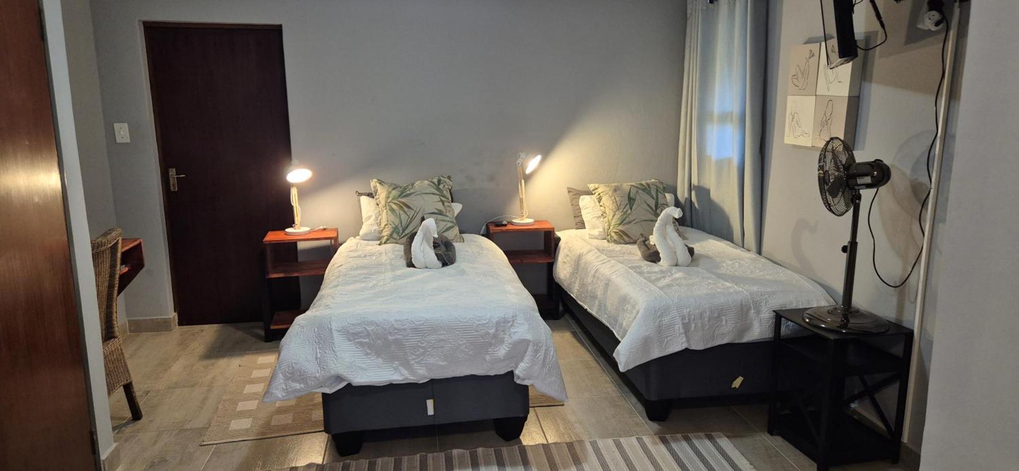 Goggas Nest Bnb & Restaurant Matsapha Ngoại thất bức ảnh